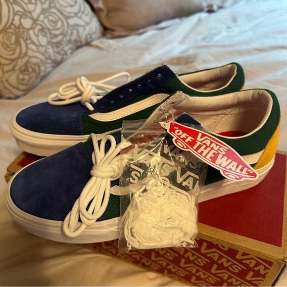 Vans Old School Yacht Club  NWT + Extra Laces Suede Sneakers Men’s Size 10 - Picture 2 of 7